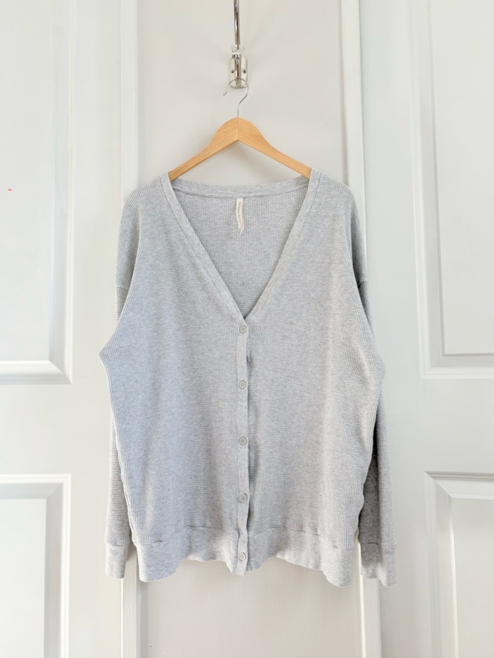 Aritzia Babaton Waffle Knit Cardigan Grey Size L